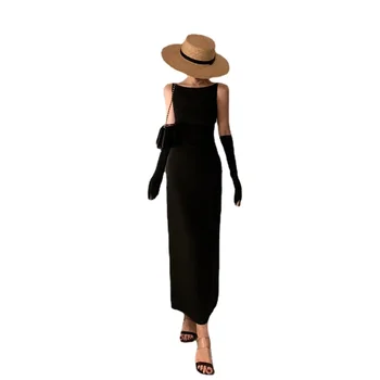 2023 Новое весенне-летнее элегантное платье средней длины с французским ремешком, платье без рукавов с открытыми плечами, обтягивающее талию, тонкое длинное платье