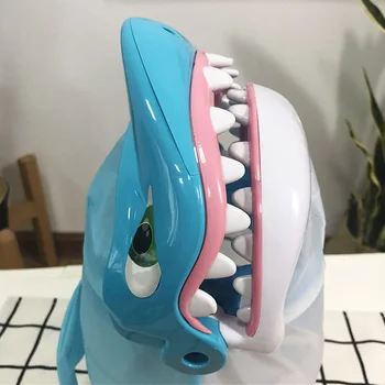 настольная игра акула кусает руку целиком Личинка Монтессори Развивающая игрушка для детей на День рождения gif